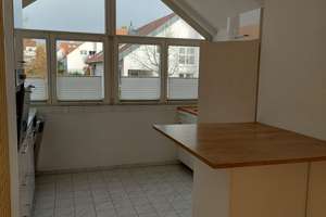 Helle 3,5-Zimmer Dachgeschosswohnung mit Balkon und Blick auf die Schwäbische Alb – Die vollständige Adresse der Immobilie erhältst du vom Anbieter., 70619 Riedenberg, Stuttgart – Vorschaubild 3