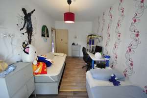 Attraktives gepflegtes Reihenhaus mit Garten und PKW Stellplatz – Die vollständige Adresse der Immobilie erhältst du vom Anbieter., 10365 Lichtenberg (Ortsteil), Berlin – Vorschaubild 15