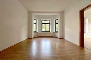 Gemütliche Wohnung mit Wanne und Dusche sowie Wohnküche mit EBK! – Schiersandstr. 22 + ST  - , 9116 Chemnitz – Vorschaubild 2