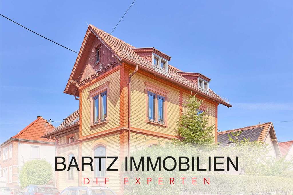 Charmante Jugendstilvilla mit authentischem Flair, kleinem Gartenidyll & praktischer Doppelgarage