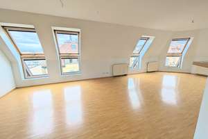 *Für Sportliche! Schön ausgebaute, helle Dachgeschossmaisonette mit Dachbalkon in Bad Cannstatt* – Wildunger Straße 40, 70372 Seelberg, Stuttgart – Vorschaubild 2