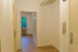 Frisch renovierte 2-Zimmer-Wohnung in Parknähe mit Balkon und Blick ins Grüne in Wersten – Die vollständige Adresse der Immobilie erhältst du vom Anbieter., 40591 Wersten, Düsseldorf – Vorschaubild 8