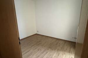 Helle 3-Raum-Wohnng mit Balkon – Helmstedter Str. 27, 39112 Sudenburg, Magdeburg – Vorschaubild 2