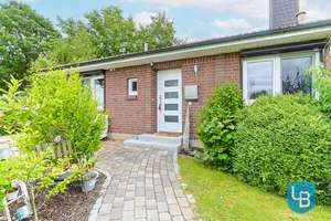 Familienglück im Grünen - Urbanes Leben trifft naturnahe Idylle – Die vollständige Adresse der Immobilie erhältst du vom Anbieter., 24220 Flintbek – Vorschaubild 2