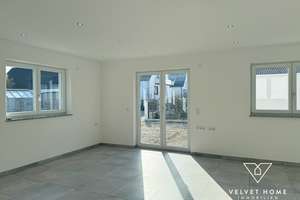 Erstbezug – schöne große 2,5 ZKB Whg mit Terrasse & Garage in ruhiger Stadtrandlage von Augsburg