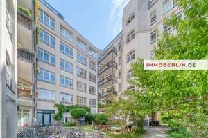 IMMOBERLIN.DE - Exquisite Altbauwohnung mit Balkon, Loftambiente & Lift an der Spree – Die vollständige Adresse der Immobilie erhältst du vom Anbieter., 10997 Kreuzberg, Berlin – Vorschaubild 4