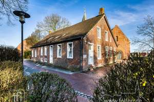 Eigenheim mit Rendite: Mehrfamilienhaus als Zuhause & Anlage – Die vollständige Adresse der Immobilie erhältst du vom Anbieter., 26789 Leer (Ostfriesland) – Vorschaubild 1