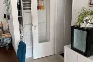 1ZW STUDIO BALKON KÜCHE BAD NÄHE UNIKLINIK LAUFNÄHE ROSSMANN EIFLER REWE PENNY TEDI S BAHN LYONERSTR – SCHWANHEIMERSTRASSE 75, 60528 Niederrad, Frankfurt am Main – Vorschaubild 4