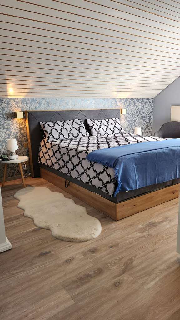 Immobilie in Neuweiler - Privat zu Verkaufen. 2-Zimmer Dachgeschosswohnung mit Balkon. - Bild 2