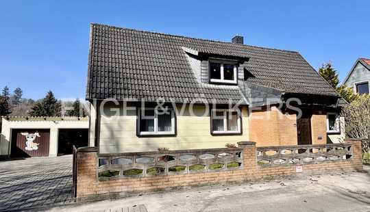 Bild von EINFAMILIENHAUS MIT DOPPELGARAGE IN RUHIGER LAGE