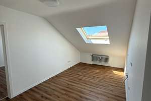 Willkommen in Ihrem neuen Zuhause! Frisch sanierte 2 Zimmerwohnung wartet auf Sie!