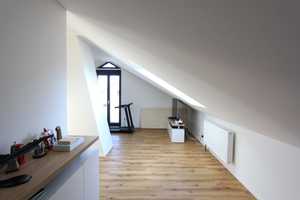 IMMO LOVE Königsbrunn- Traumhaft sanierte DHH, 158 m² Wfl., 359 m² Grund! – Hochgratstraße 6, 86343 Augsburg (Kreis) – Vorschaubild 11