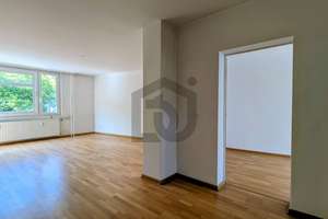 Berlin-Westend: Schön geschnittene Eigentumswohnung mit Aufzug und TG-Stellplatz – 14052 Westend, Berlin – Vorschaubild 3