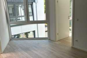 -Ideal für Familien- WG geeignet! Exklusive, neuwertige 4-Zimmer-Maisonette Wohnung – Talstraße 40, 40217 Düsseldorf – Vorschaubild 5