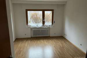 Solide 4 1/2 Zimmer in TOP gesuchter Lage ! – Die vollständige Adresse der Immobilie erhältst du vom Anbieter., 70374 Muckensturm, Stuttgart – Vorschaubild 8