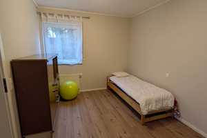 Günstige 5-Raum-Doppelhaushälfte mit gehobener Innenausstattung und EBK in Ockfen – Herrenbergstraße 20, 54441 Trier-Saarburg (Kreis) – Vorschaubild 17