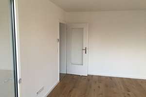 Citynahe ruhig gelegene 3-Zimmer-Wohnung mit Balkon in Südausrichtung – Die vollständige Adresse der Immobilie erhältst du vom Anbieter., 42651 Solingen-Mitte, Solingen – Vorschaubild 3