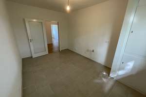 Modernisierte 3 Zimmer Wohnung mit Balkon in Bilderstöckchen – Hunsrückstr. 14 14, 50739 Bilderstöckchen, Köln – Vorschaubild 7