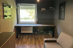 Hochwertig renovierte 3-Zimmer-Wohnung mit 2 Balkonen & EBK nahe Zentrum Feuerbach