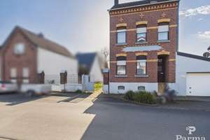 Doppelhaushälfte mit Entwicklungspotenzial in guter Lage von Grevenbroich – Die vollständige Adresse der Immobilie erhältst du vom Anbieter., 41515 Grevenbroich – Vorschaubild 2