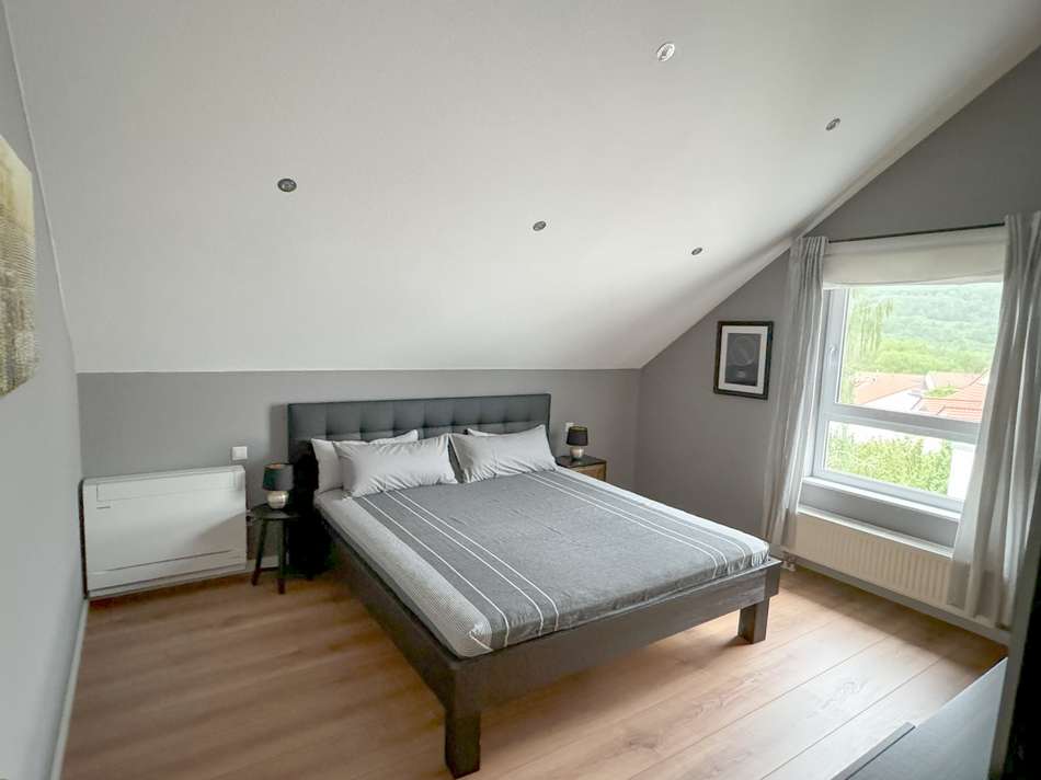 Schlafzimmer DG