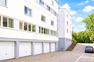 Osterdeich!  Begehrte Lage :  schicke 4 Zi.-Maiso.-Wo. (seitlich gelegen) + 2 Balkone + Stellplatz