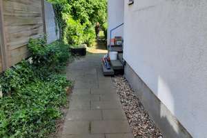 Großes Zweifamilienhaus mit Traumgarten in Erftstadt – Die vollständige Adresse der Immobilie erhältst du vom Anbieter., 50374 Erftstadt – Vorschaubild 5