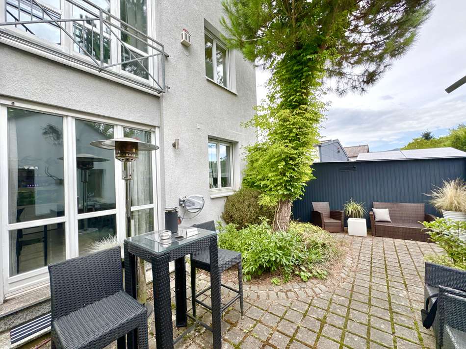 Terrasse vor Esszimmer