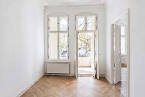 Eleganter Altbauklassiker in Steglitz: Großzügige 4-Zimmer-Wohnung mit historischem Stuck & Garten – Birkbuschstrasse 83, 12167 Steglitz, Berlin – Vorschaubild 2