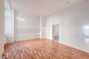 GROßZÜGIGE UND KLASSISCH SCHÖNE ALTBAUWOHNUNG MIT TOLLEM BLICK! RUHIG GELEGEN! PROVISIONSFREI! – Wilsnacker Straße 63, 10559 Moabit, Berlin – Vorschaubild 6