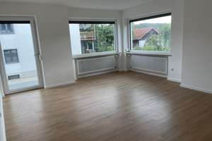 Viel Platz für Ihre Ideen: Großzügiges Haus in Iggensbach – 94547 Iggensbach – Vorschaubild 11