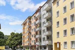 ROGERS: Großzügiges City-Domizil mit zwei Balkonen direkt am Englischen Garten – Die vollständige Adresse der Immobilie erhältst du vom Anbieter., 80538 Englischer Garten, München – Vorschaubild 16