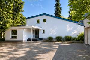 Architektenhaus mit offenem Wohnkonzept im attraktiven Villenviertel – Die vollständige Adresse der Immobilie erhältst du vom Anbieter., 31655 Stadthagen – Vorschaubild 2