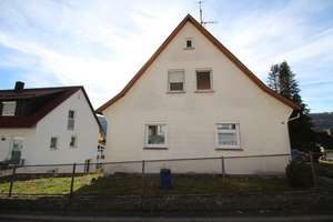 Renovierungsobjekt mit Herz: Familienfreundliches Zuhause mit herrlichem Grundstück in Südlage – Die vollständige Adresse der Immobilie erhältst du vom Anbieter., 72393 Burladingen – Vorschaubild 13