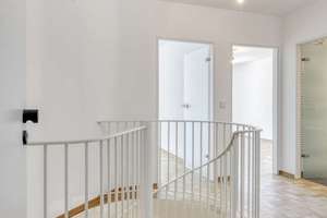 Maisonette-Traum mit eigenem Garten, Kamin & Balkon in Düsseldorf – Wohngefühl wie im Haus! – Die vollständige Adresse der Immobilie erhältst du vom Anbieter., 40468 Unterrath, Düsseldorf – Vorschaubild 9