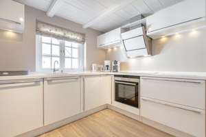 Großzügiges Haus-im-Haus mit großem Garten in Dorfteichlage, fußläufig zu Strand und Golfplatz – Die vollständige Adresse der Immobilie erhältst du vom Anbieter., 25996 Wenningstedt-Braderup (Sylt) – Vorschaubild 11