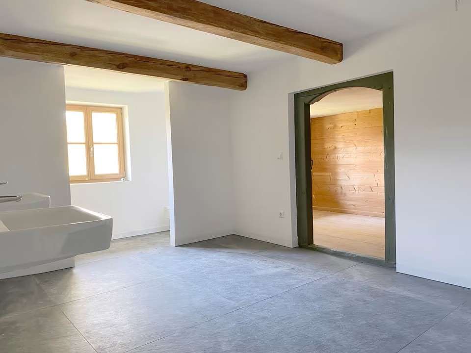 Immobilie in Gangkofen - Historischer Vierseithof mit großem Garten, altem Baumbestand und kultureller Geschichte - Bild 6