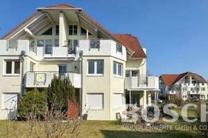 Charmante Wohnung im Grünen mit großem Balkon und Stellplatz