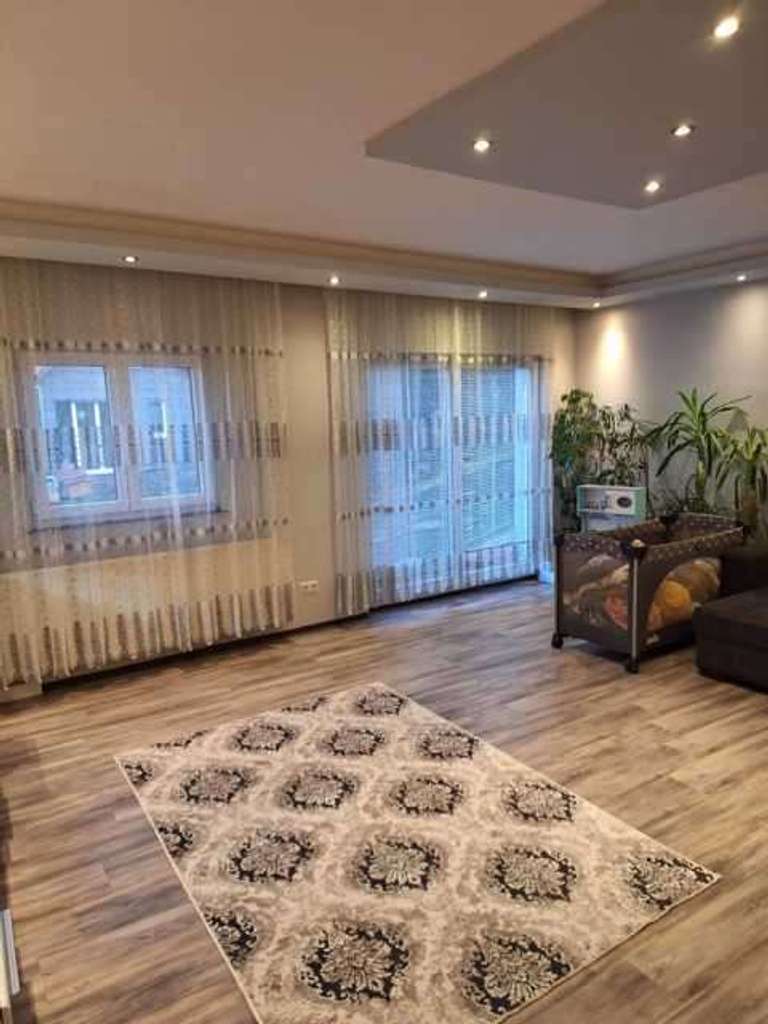 Immobilie in Fronhausen - Einfamilienhaus mit großer Terrasse und Garten - Bild 3