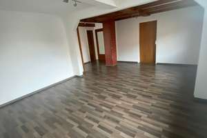 Geräumige und sanierte 2-Zimmer-Wohnung mit Balkon und Einbauküche in Reutlingen