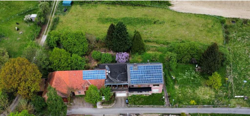 Immobilie in Hessisch Oldendorf - Kapitalanlage: Vermietetes Mehrfamilienhaus mit Photovoltaik, Wärmepumpe und großem Grundstück - Bild 0