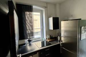 Charmante Altbauwohnung mit Stuck, Parkett und Balkon in Bad Cannstatt – 3 Zimmer, 68 m² – Die vollständige Adresse der Immobilie erhältst du vom Anbieter., 70372 Seelberg, Stuttgart – Vorschaubild 4