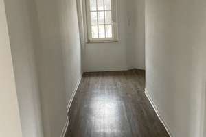 Schöne 3-Zimmerwohnung mit modernisierten Tageslichtbad und Laminat... – Rosenbergstr. 11, 47259 Hüttenheim, Duisburg – Vorschaubild 6