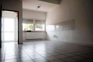 WOW...Schnuckeliges Reihenhaus...Tageslichtbad...Balkon...Terrasse...Garage auf Wunsch – Die vollständige Adresse der Immobilie erhältst du vom Anbieter., 64560 Riedstadt – Vorschaubild 3