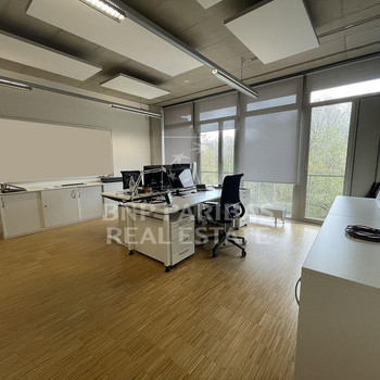 "Zwitschermaschine" im Gewerbepark TRIOTOP