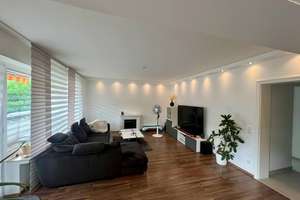 LICHT. RAUM. LEBENSQUALITÄT.  Inkl. 2  Einzelgaragen – Lübecker Straße 33, 45145 Frohnhausen, Essen – Vorschaubild 2