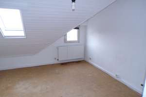 2 Zimmer im Dachgeschoss – Untergründen 2, 42349 Cronenberg, Wuppertal – Vorschaubild 3