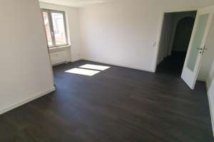 Umfassend sanierte 2RW mit sonnigem Balkon und Garage in ruhiger Lage – Die vollständige Adresse der Immobilie erhältst du vom Anbieter., 4177 Altlindenau, Leipzig – Vorschaubild 9