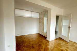 Ohne Lift--4 Zimmer Wohnung-oberstes Geschoss ,  TG mgl – Die vollständige Adresse der Immobilie erhältst du vom Anbieter., 80809 Am Luitpoldpark, München – Vorschaubild 3
