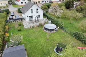 Familien willkommen! Gepflegtes Einfamilienhaus mit traumhaftem Grundstück und Pool – Bad Doberan (Kreis) – Vorschaubild 2